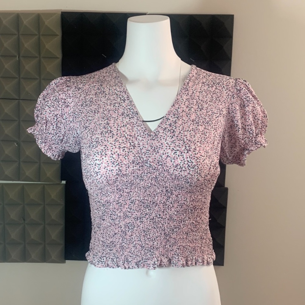 Floral Puff Sleeve Wide V-neck Top